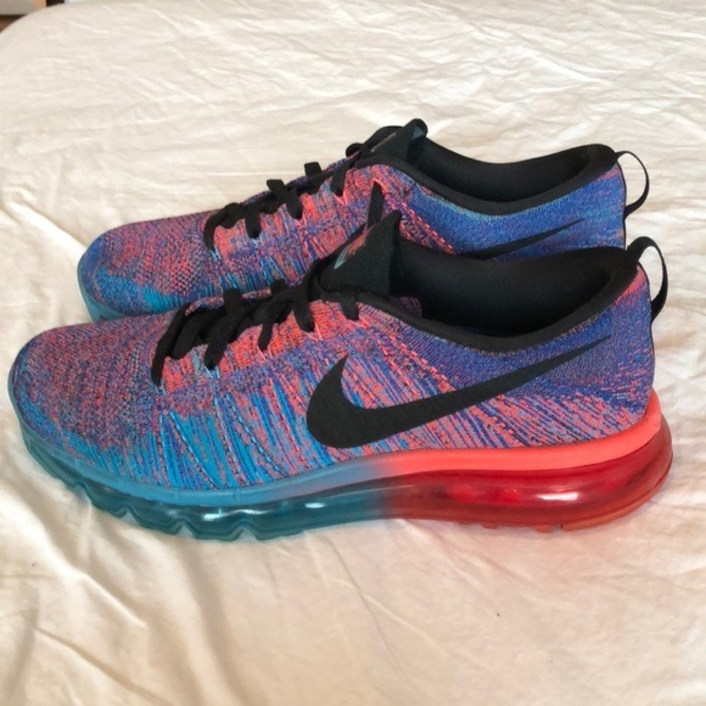 Men’s Nike Flyknit Max Size 11